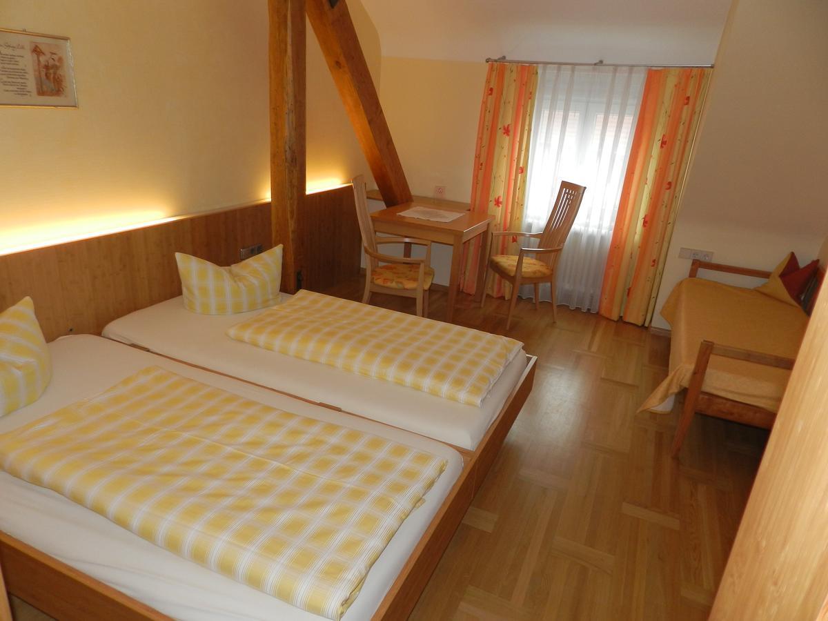 Gasthaus-Pension Zum Kreuz Stuhlingen Ngoại thất bức ảnh
